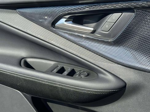 Certified 2025 Chevrolet Blazer EV LT image 21