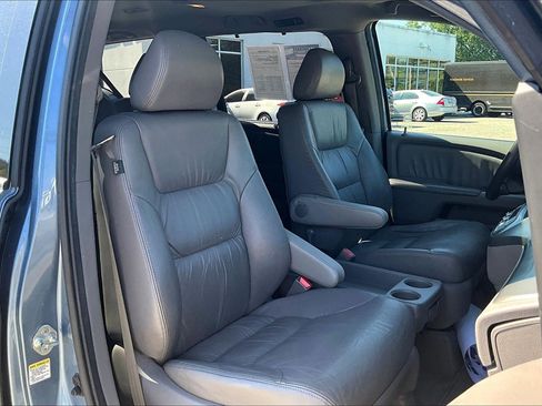 Used 2024 Volkswagen Atlas Cross Sport SEL R-Line AWD/4WD image 7