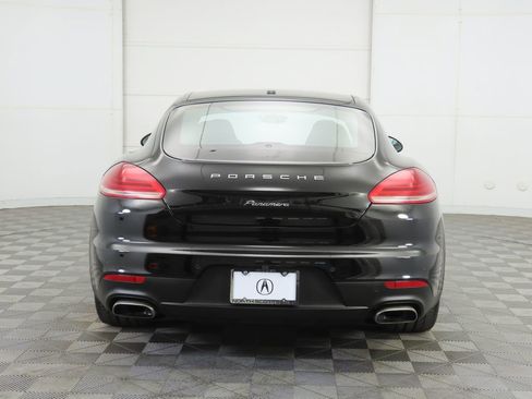 Used 2016 Porsche Panamera 4 image 6