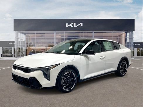 New 2026 Kia K4 GT-Line image 4