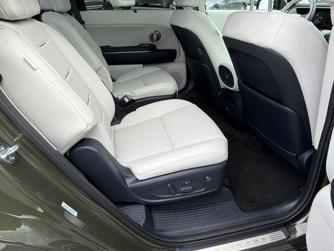 New 2026 Hyundai Palisade Calligraphy FWD image 15