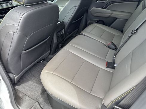 Used 2023 Chevrolet Colorado ZR2 w/ ZR2 Convenience Package III AWD/4WD image 31