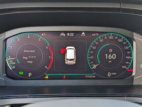 Certified 2023 Volkswagen Taos SEL AWD/4WD image 33