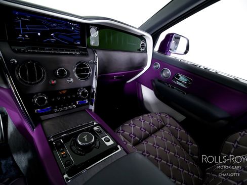 Used 2025 Rolls-Royce Cullinan image 15