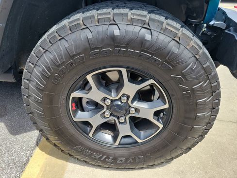 Used 2019 Jeep Wrangler Unlimited Rubicon AWD/4WD image 8