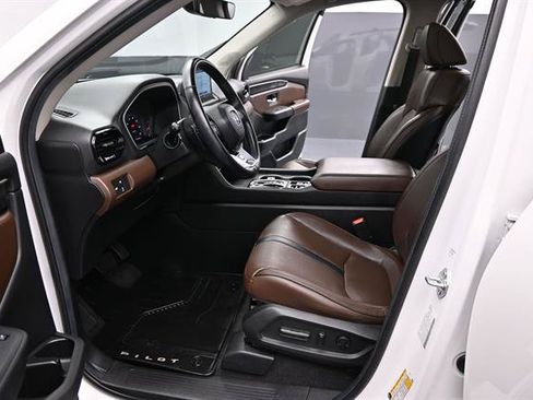 Used 2024 Honda Pilot Elite image 17