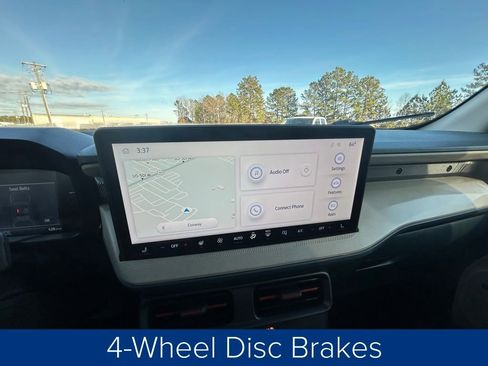 Used 2025 Ford Maverick Lariat w/ 4K Tow Package image 35