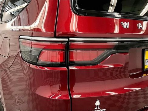 Used 2022 Jeep Wagoneer Series II AWD/4WD image 36