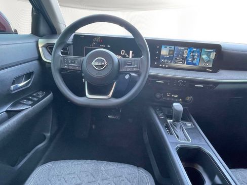 Used 2026 Nissan Kicks SV FWD image 10