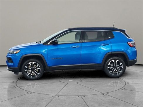 Used 2023 Jeep Compass Limited image 9