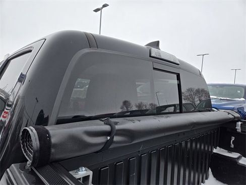 Used 2022 Toyota Tacoma SR5 image 34