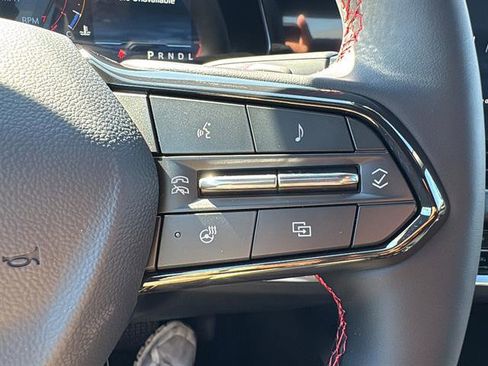 New 2026 Chevrolet Equinox RS w/ Convenience Package III FWD image 19