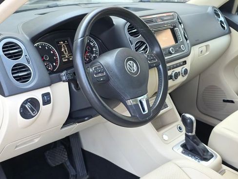 Used 2015 Volkswagen Tiguan SEL image 7