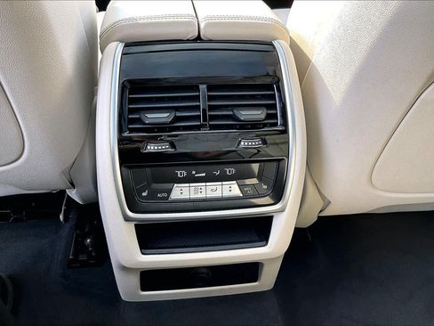 Used 2019 BMW X5 xDrive40i w/ Executive Package AWD/4WD image 38