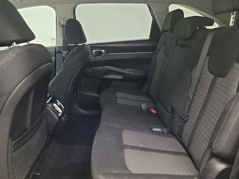 Used 2021 Kia Sorento LX FWD image 18