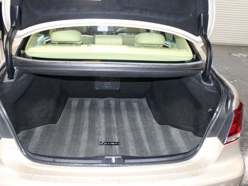 Used 2013 Lexus LS 460 w/ Comfort Pkg image 5