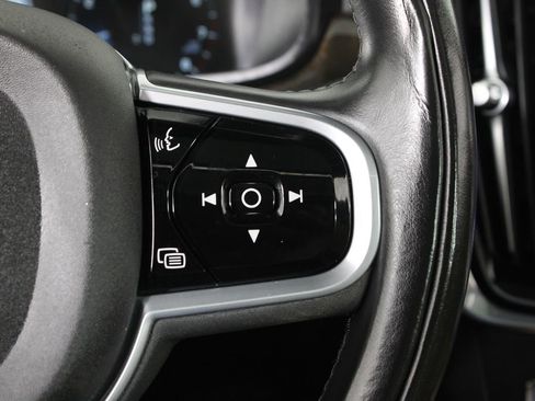 Used 2018 Volvo S90 T5 Momentum w/ Convenience Package image 25