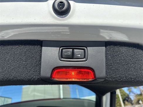 Used 2016 Porsche Cayenne Base image 13