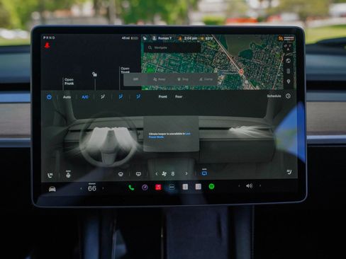 Used 2021 Tesla Model Y Long Range AWD/4WD image 18