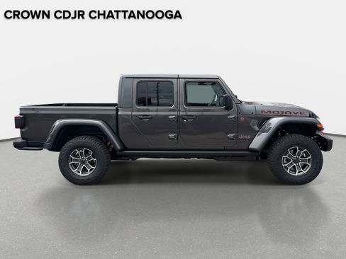 New 2026 Jeep Gladiator Mojave w/ Steel Bumper Group AWD/4WD image 3