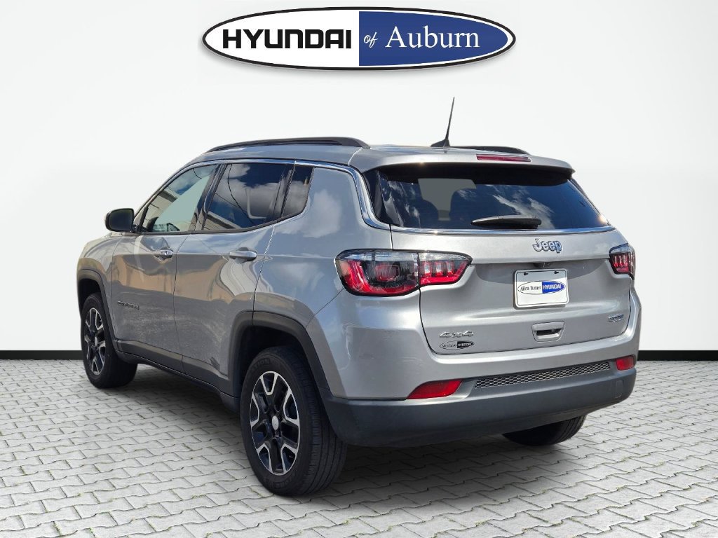 Used 2022 Jeep Compass Latitude AWD/4WD image 10