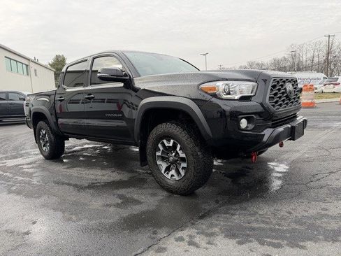 Used 2021 Toyota Tacoma TRD Off-Road w/ Technology Package image 9