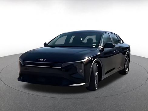 Used 2025 Kia K4 LXS image 14