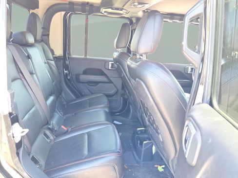 Used 2020 Jeep Gladiator Rubicon image 15