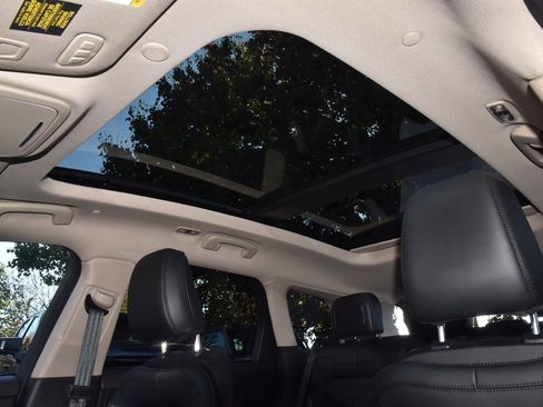 Certified 2025 Lincoln Corsair Grand Touring w/ Equipment Group 301A image 33