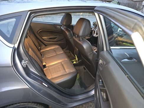 Used 2014 Ford Fiesta Titanium image 14