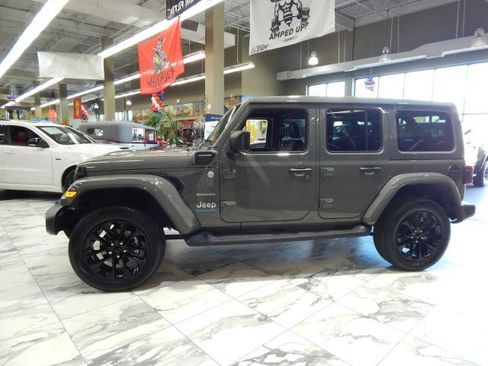 Used 2023 Jeep Wrangler Unlimited Sahara w/ Cold Weather Group image 10