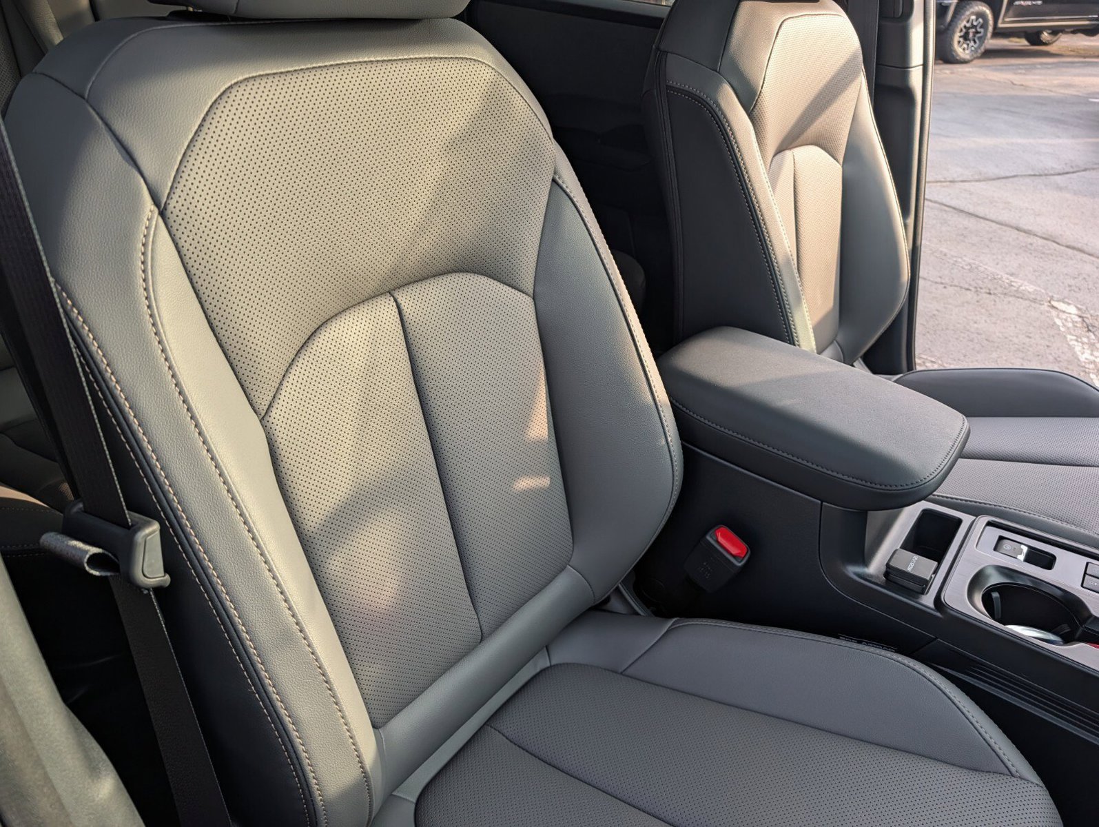 New 2026 Subaru Outback Limited XT AWD/4WD image 30