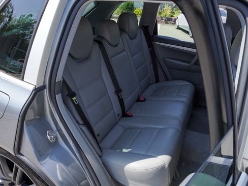 Used 2006 Porsche Cayenne AWD/4WD image 29
