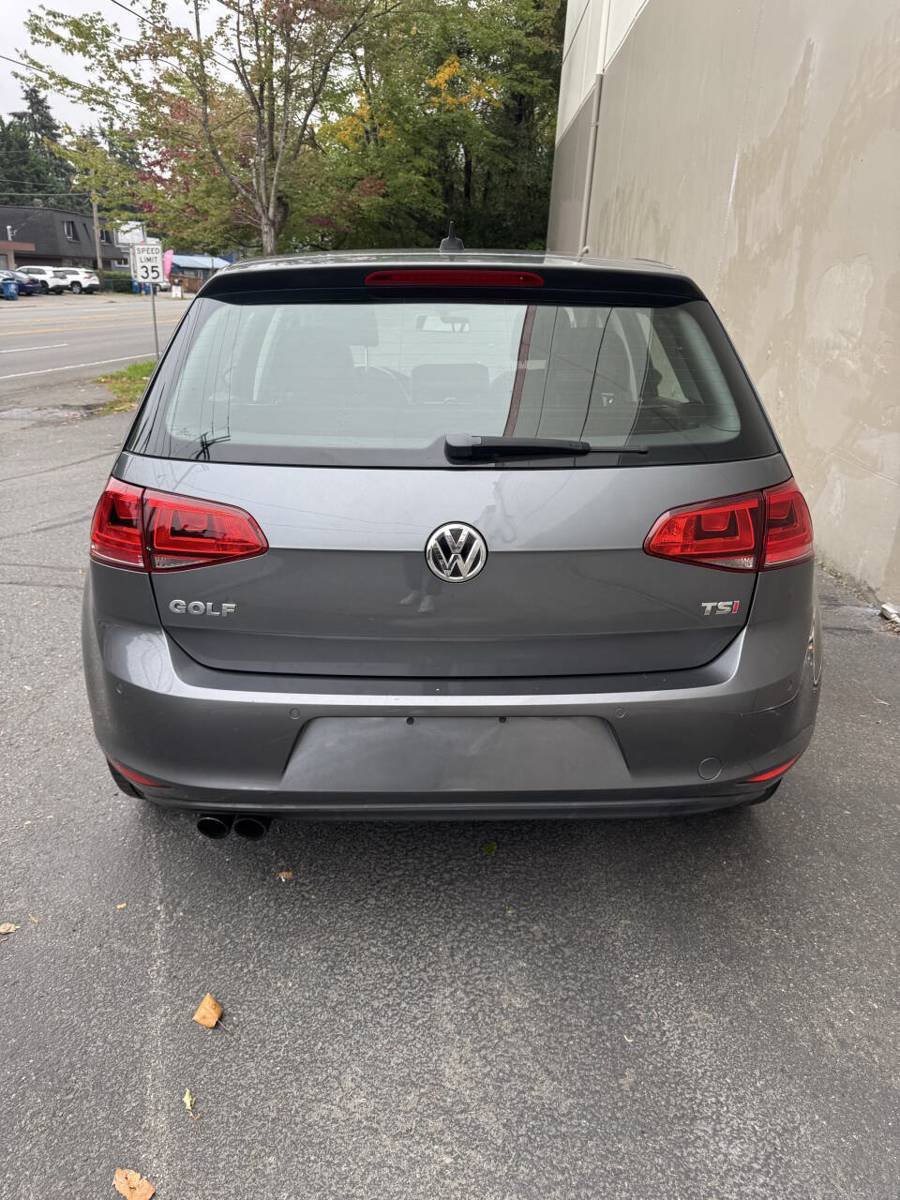 Used 2015 Volkswagen Golf S FWD image 5
