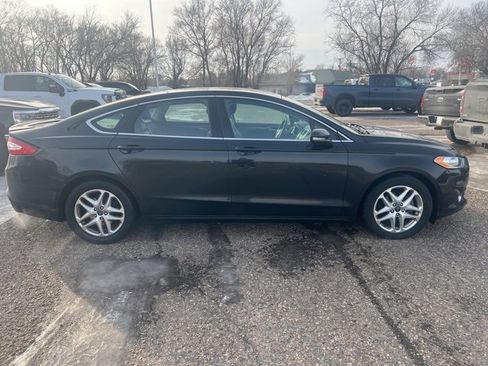 Used 2013 Ford Fusion SE image 8