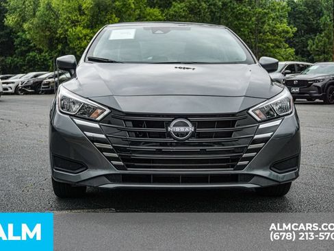 Used 2024 Nissan Versa SV FWD image 9