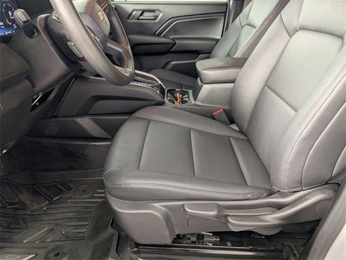 Certified 2024 Chevrolet Colorado W/T w/ WT Convenience Package image 12