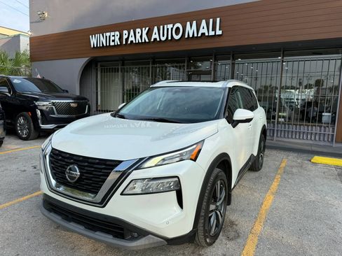 Used 2021 Nissan Rogue SL w/ Premium Package FWD image 1