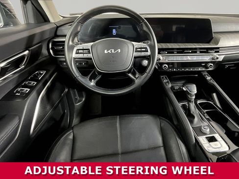 Used 2024 Kia Telluride EX w/ EX Captain's Chair Package FWD image 8