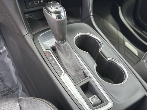 Used 2021 Chevrolet Equinox Premier w/ LPO, Floor Liner Package FWD image 34