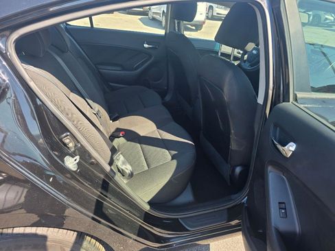 Used 2016 Kia Forte LX FWD image 11