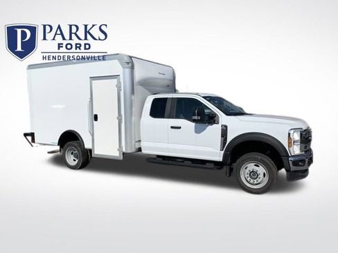New 2024 Ford F450 XL w/ XL Chrome Package image 1