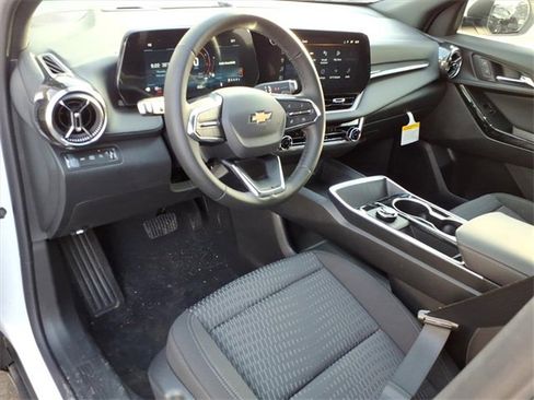 New 2026 Chevrolet Equinox LT image 5