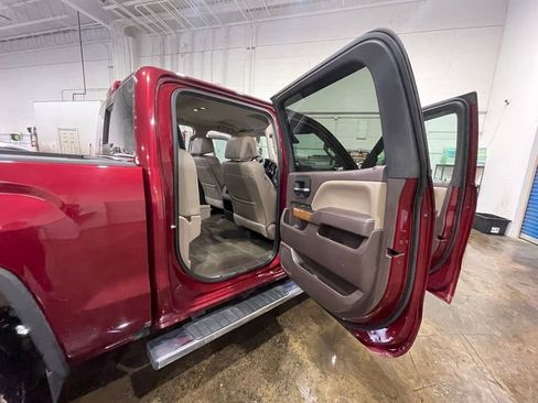 Used 2017 GMC Sierra 1500 SLT AWD/4WD image 18