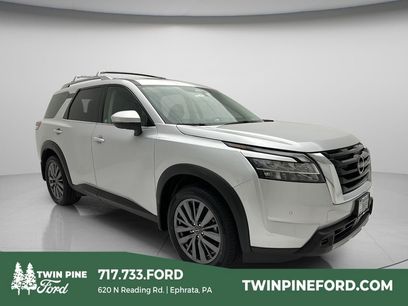 Used 2024 Nissan Pathfinder SL w/ SL Premium Package