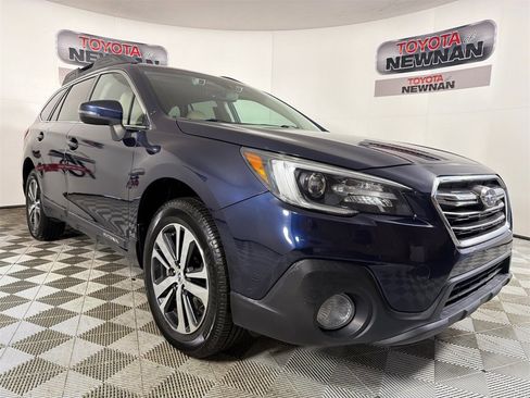 Used 2018 Subaru Outback 2.5i Limited image 1