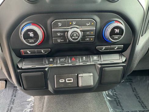 Used 2022 Chevrolet Silverado 1500 LT image 31