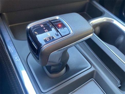 Used 2022 Chevrolet Silverado 1500 LT Trail Boss w/ LT Trail Boss Premium Package image 28