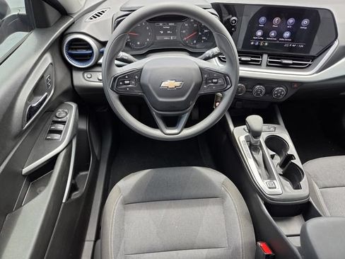 Certified 2024 Chevrolet Trax LS FWD image 13