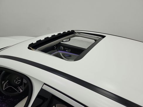 Used 2021 Mercedes-Benz E 350 Sedan image 11